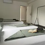 Quarto em Acomodações Particulares Odisej House