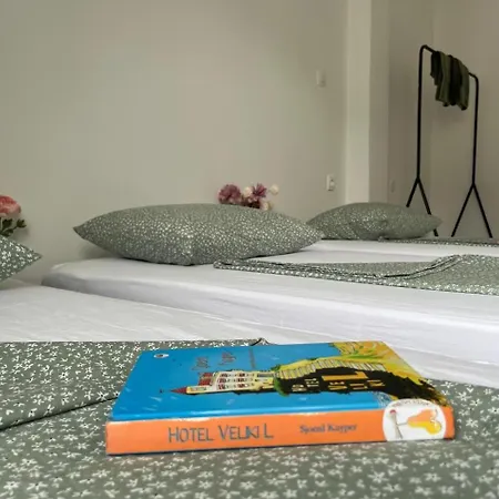 Odisej House تولمين