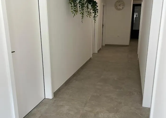 Nastanitev v družini Odisej House *